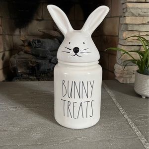 Brand new Rae Dunn Bunny Treats large canister